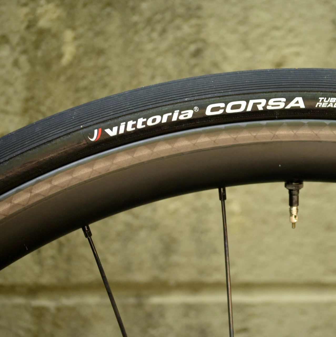 Vittoria Corsa G+ 2.0 Tubeless Clincher Black 2 Vittoria Corsa G+ 2.0 Tubeless Clincher Black - Image 2