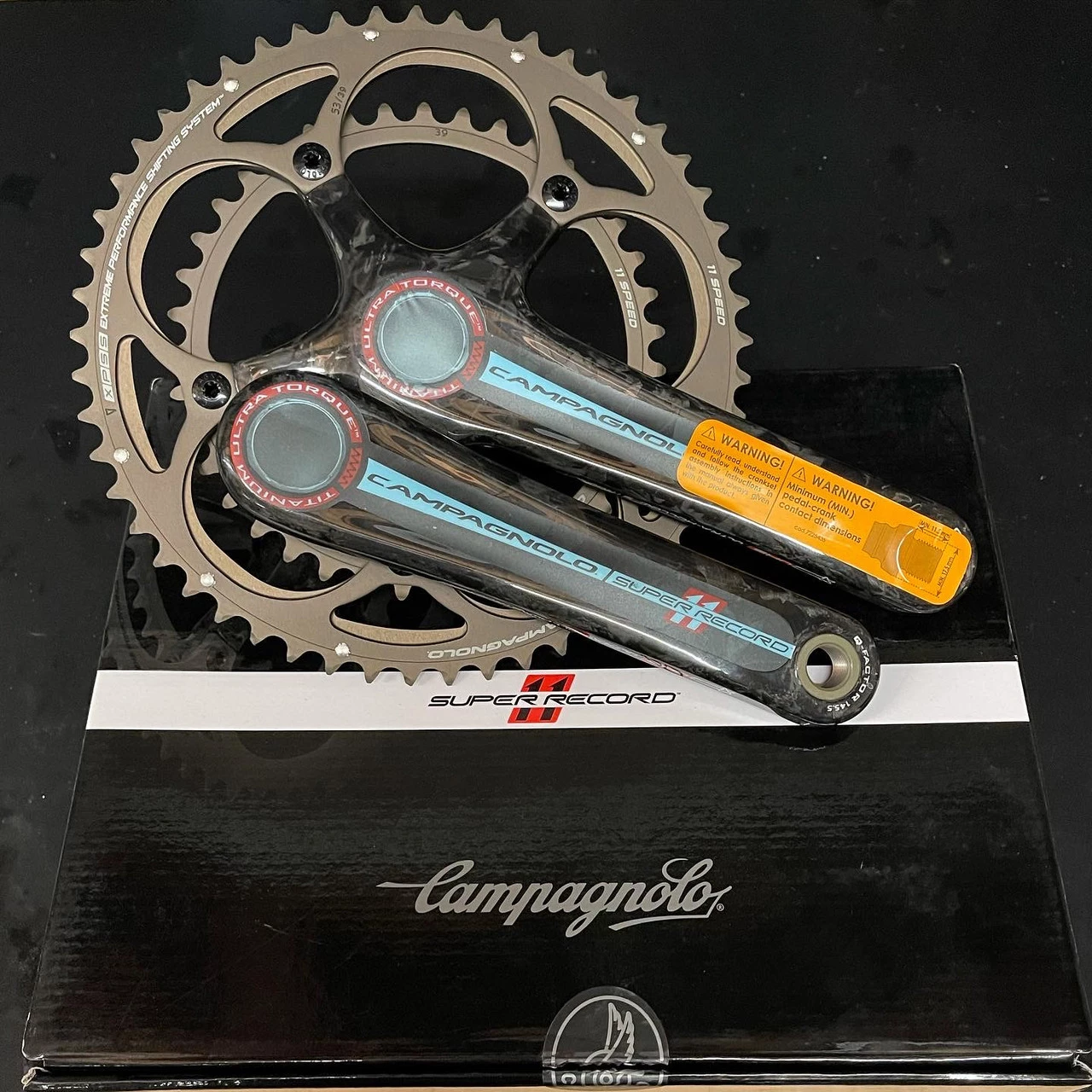 Campagnolo Super Record Carbon Ti 4 Arm 11 Speed Crankset 3 Campagnolo Super Record Carbon Ti 4 Arm 11 Speed Crankset - Image 3