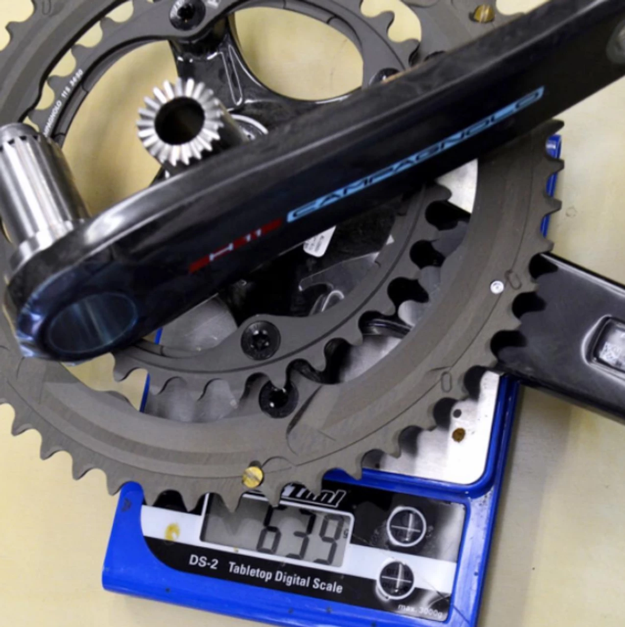 Campagnolo H11 Carbon Crankset 3 Campagnolo H11 Carbon Crankset - Image 3