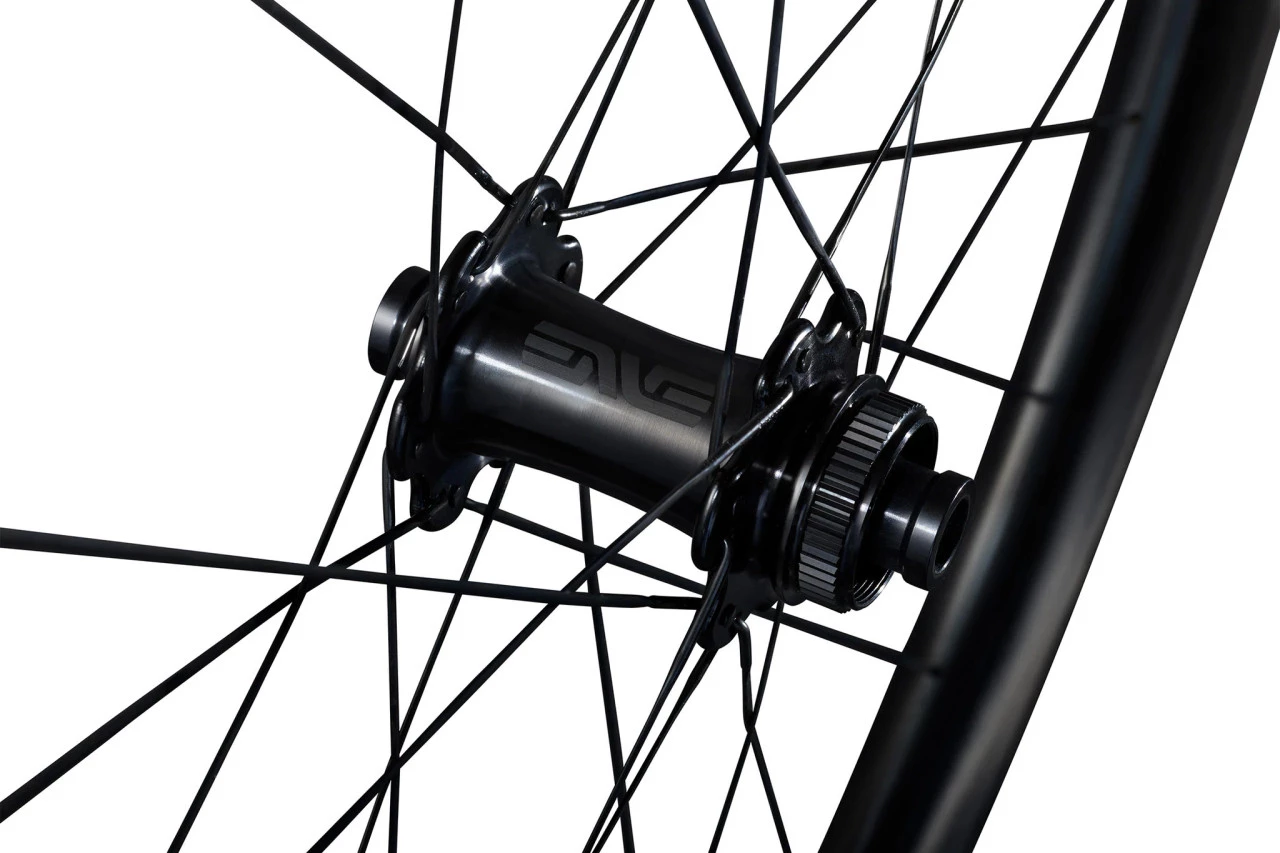 Enve SES 2.3 Tubeless Clincher Wheelset 2 Enve SES 2.3 Tubeless Clincher Wheelset - Image 2