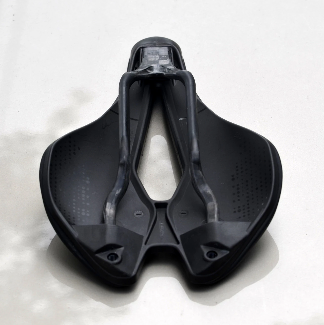 Most Lynx NS Carbon Saddle 7 Most Lynx NS Carbon Saddle - Image 7